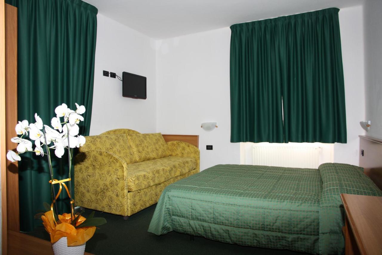 Albergo Miramonti لافاروني المظهر الخارجي الصورة
